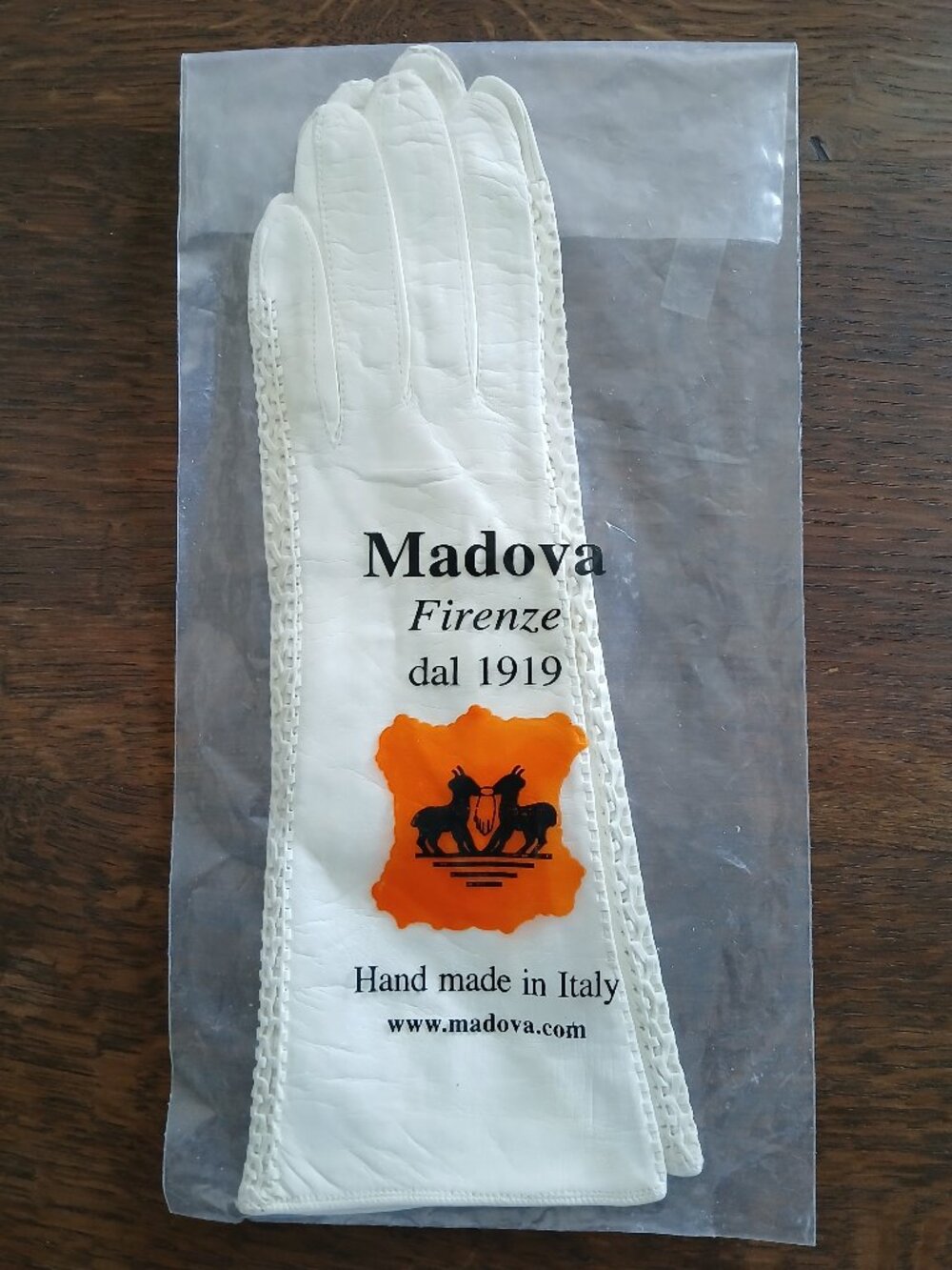 White Kid Leather Gloves made in Italy